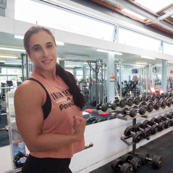 Meet your Posher, Nicole - Picture 1 of 1